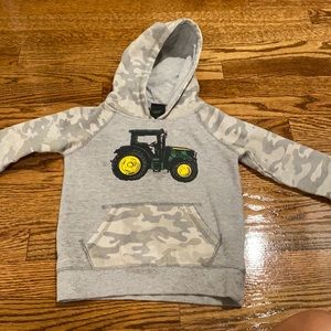 Boys size 4T John Deere hooded sweatshirt